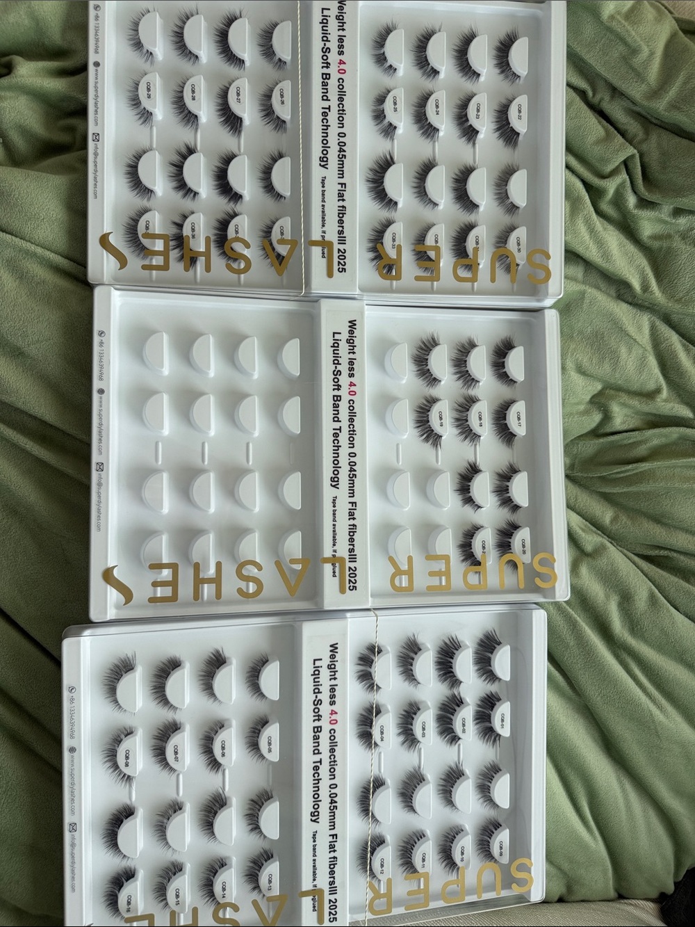 4 boxes New Lash Samples - Picture 4 of 7